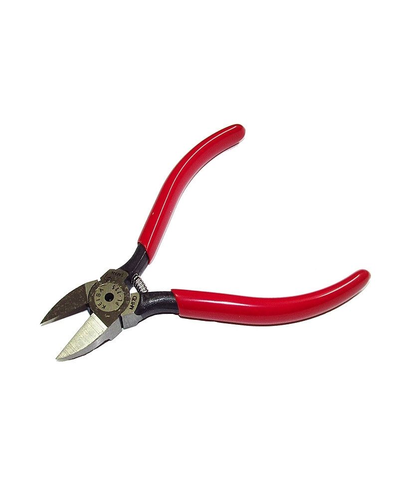 Cutter Pl725 Japan
